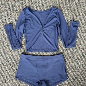 Long-Sleeve Henley Crop Top and High-Waist Shorts Set - Blue